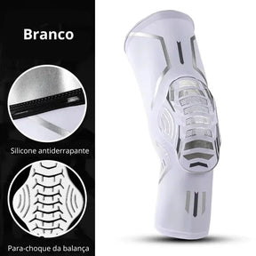Joelheira-ortopedica-branca-com-design-anatomico-ajustado