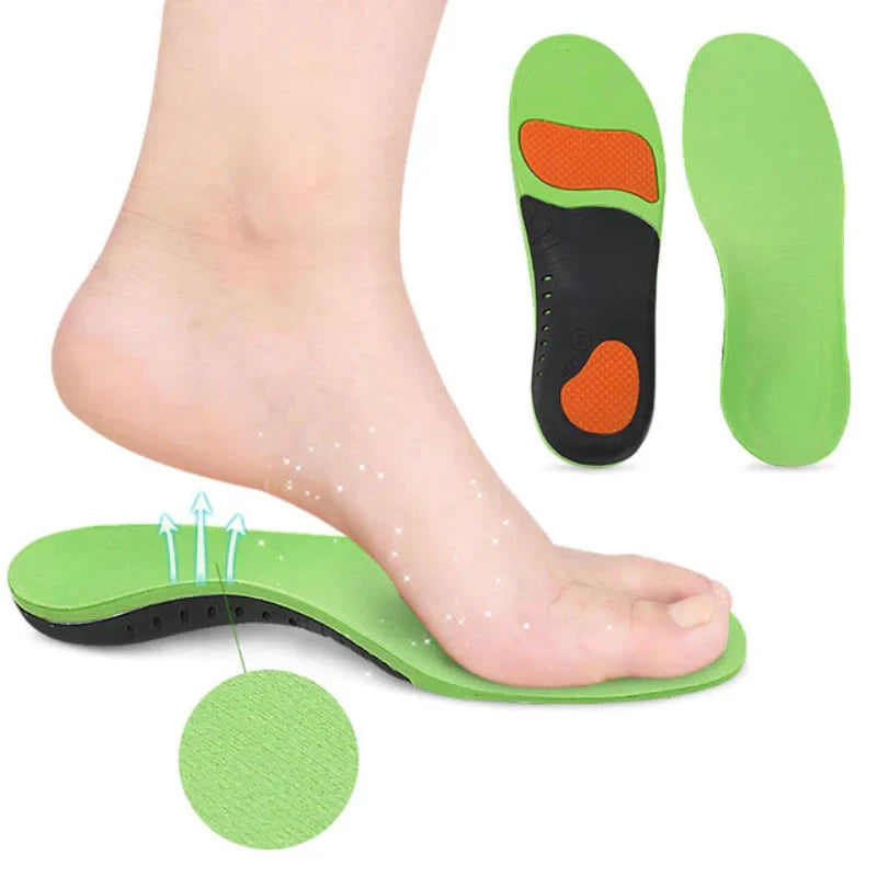 Palmilha-ortopedica-para-dor-na-fascite-plantar-BioWalk-demonstracao-do-uso