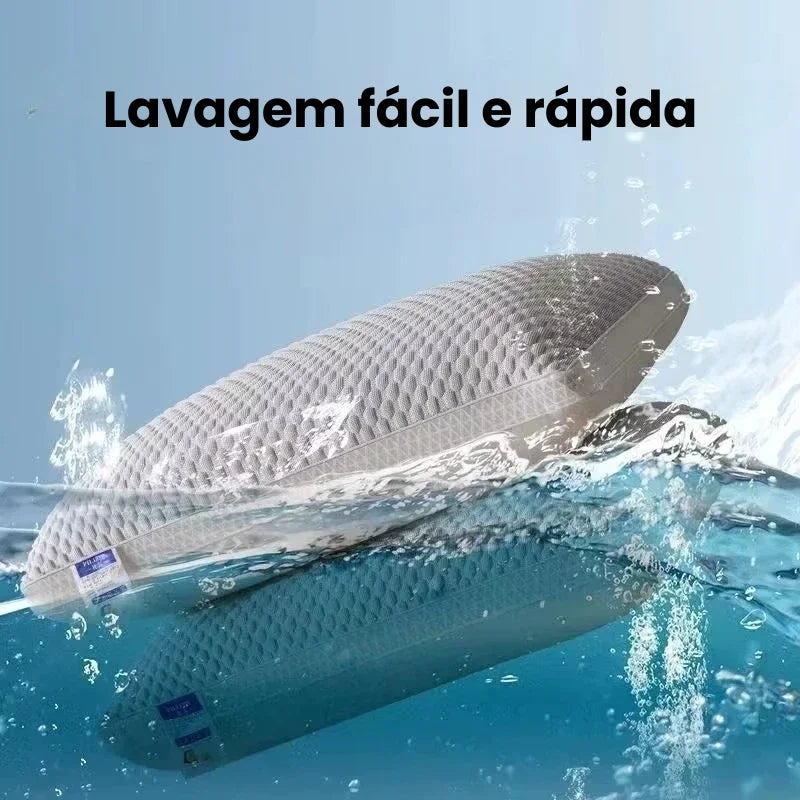 Travesseiro-branco-em-ambiente-com-agua-mostrando-sensacao-de-frescor